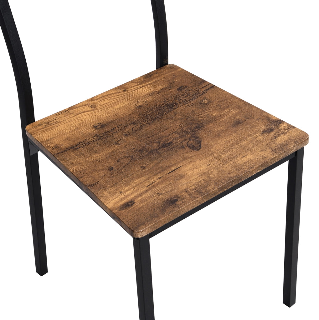 Set da pranzo con tavolo; 4 sedie e 1 sgabello; pannello truciolare e metallo; marrone