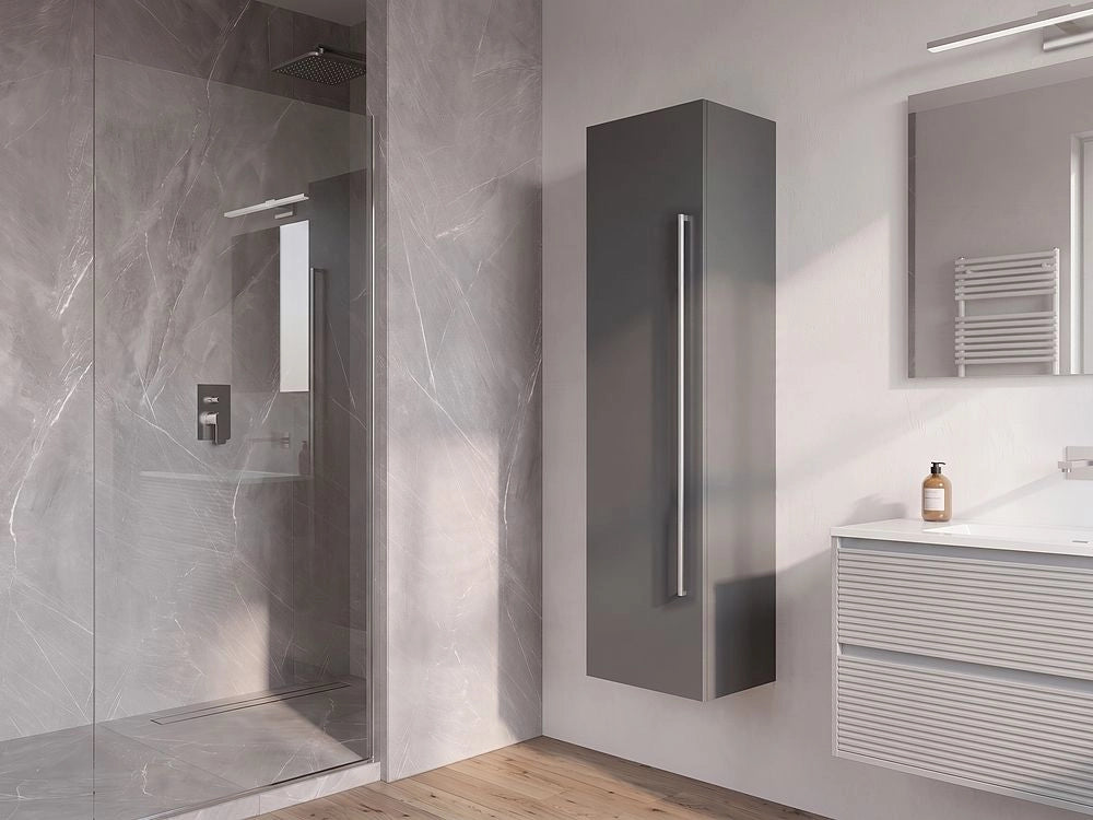 Pensile da bagno in MDF grigio 132 x 40 cm con 4 ripiani a parete