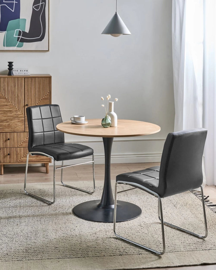 Set di 2 Sedie da Pranzo in Ecopelle Nera Gambe in Metallo Cromato Moderne
