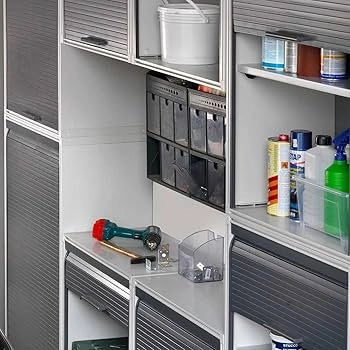 Armadio modulare in resina per garage con serranda scorrevole due ripiani colore grigio e nero Garofalo