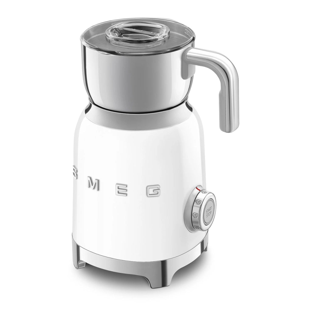 Smeg, montalatte multifunzione mff11wheu, con sistema ad induzione, 6 programmi preimpostati, una funzione manuale, caraffa removibile da 600 ml, tappo misuratore, avvolgicavo integrato, 500w, bianco