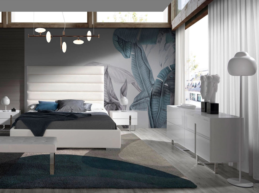Credenza in legno bianco e acciaio cromato