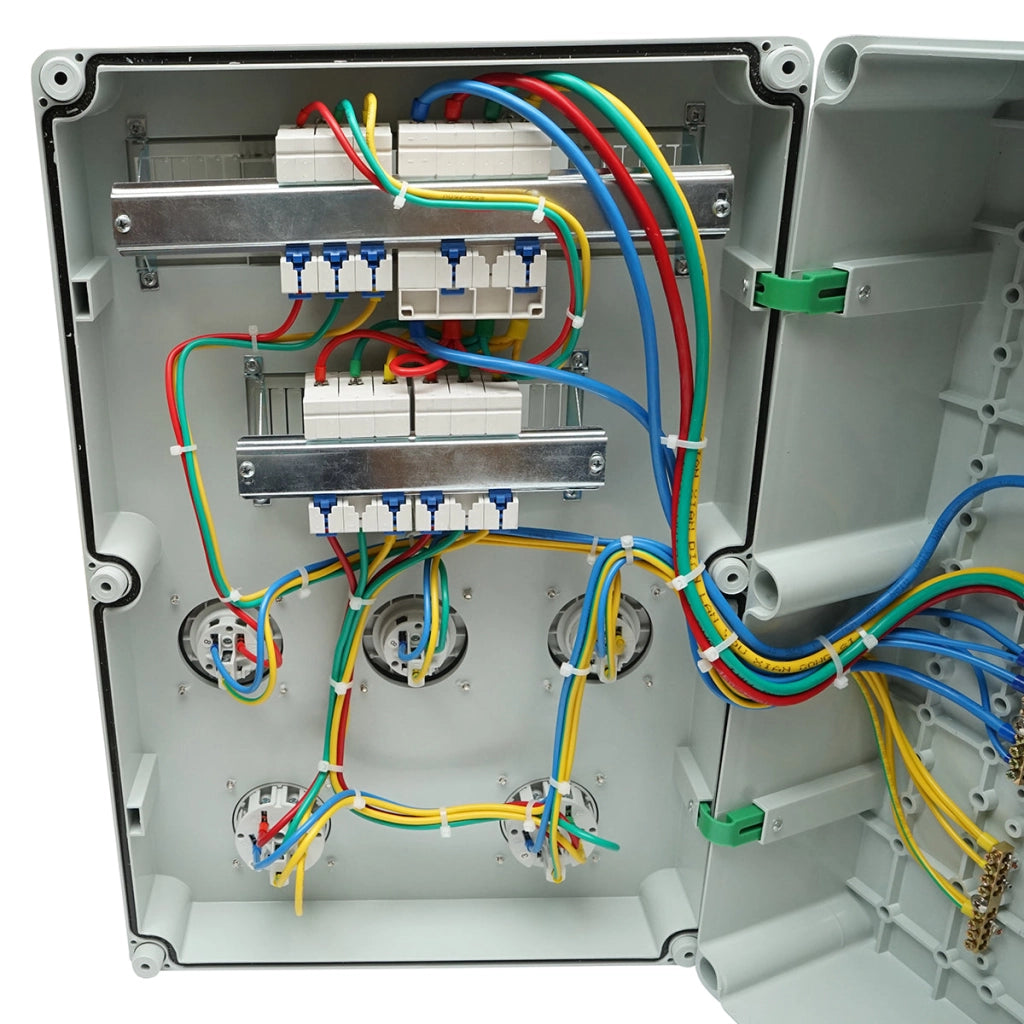 Pannello gruppo prese organizzazione cantiere 2x415V/32A, 3x250V/16A, 18 moduli 540x360x180mm IP67 SUNTREE