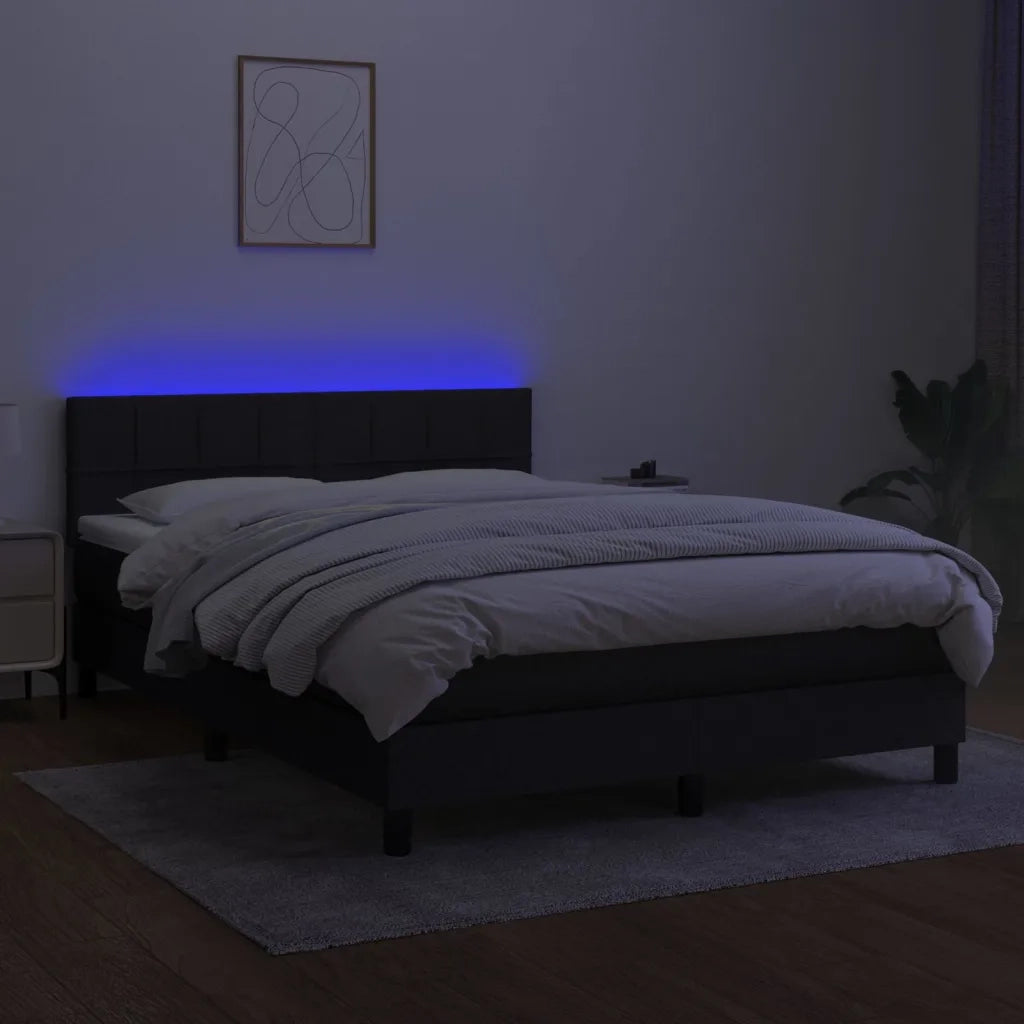 Letto a Molle con Materasso e LED Nero 140x200 cm in Tessuto 3133159