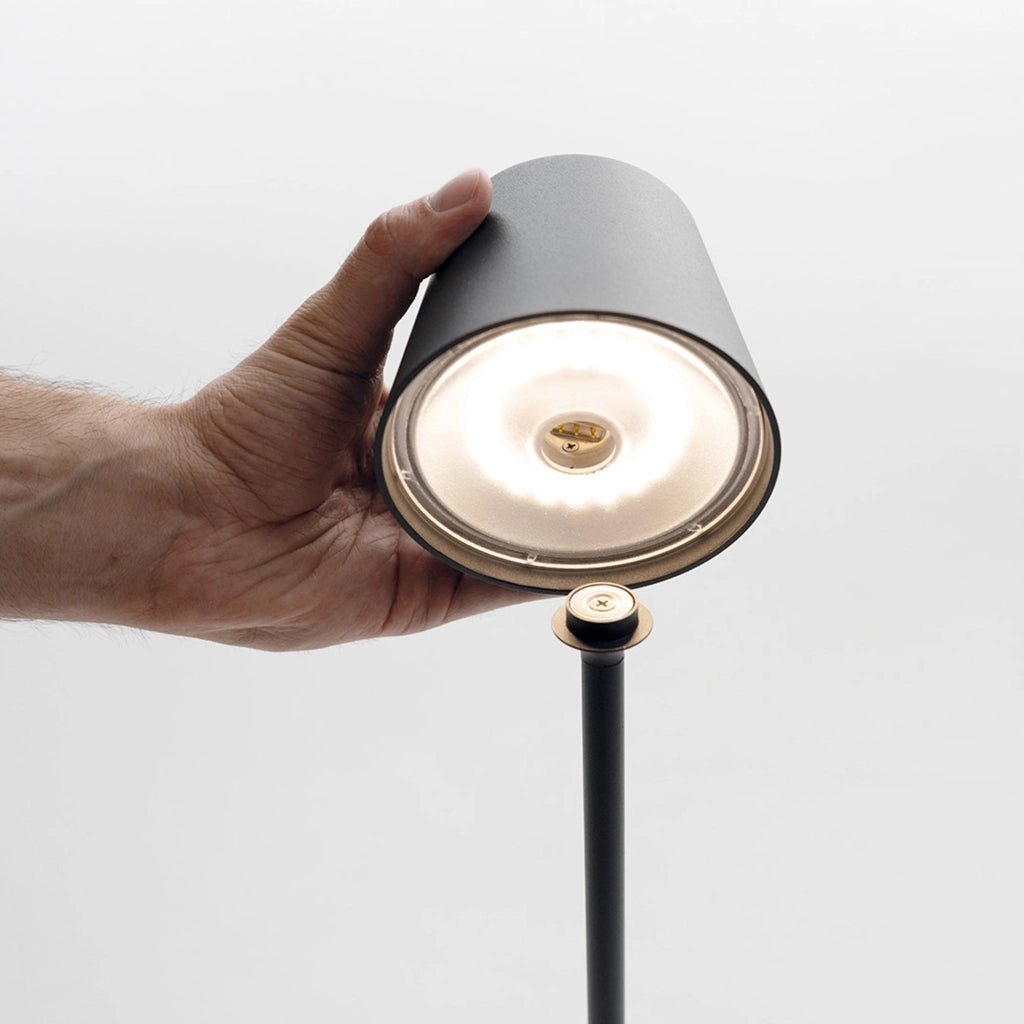 Lampada a led da Parete Poldina Grigio Scuro ricaricabile e dimmerabile con batteria fino a 12 ore