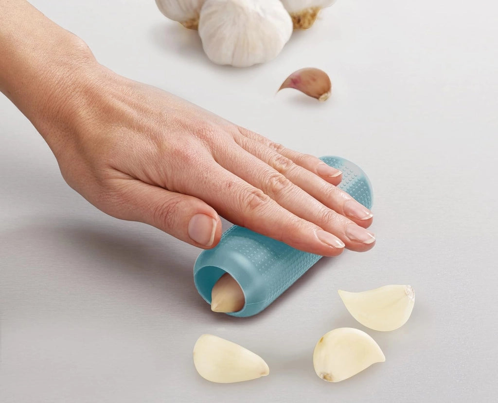 Joseph Joseph Duo Pela Aglio in Silicone, Rullo per aglio facile da sbucciare e inodore, Azzurro