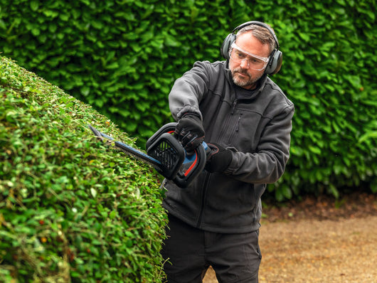 Bosch GHE 18V-60 + Borsa Portafoglie – Tagliasiepi a Batteria 18 V, Lama 60 cm