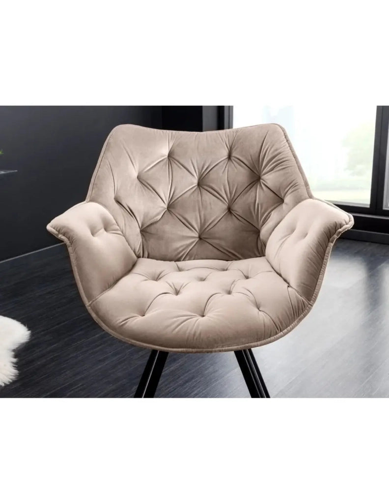 Set di 2 sedie design COMFY girevoli a 180° in velluto beige champagne trapuntato e piedi neri