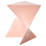 Tavolino in plastica tringolare rosa pastello soggiorno elegante