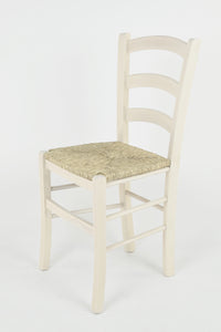 Sedia Venice Tommychairs, robusta struttura in legno di faggio verniciata in anilina bianca e seduta in paglia