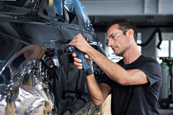 Bosch GSS 12V-32 Professional – Levigatrice Orbitale 12 V, 32 mm, Solo Corpo