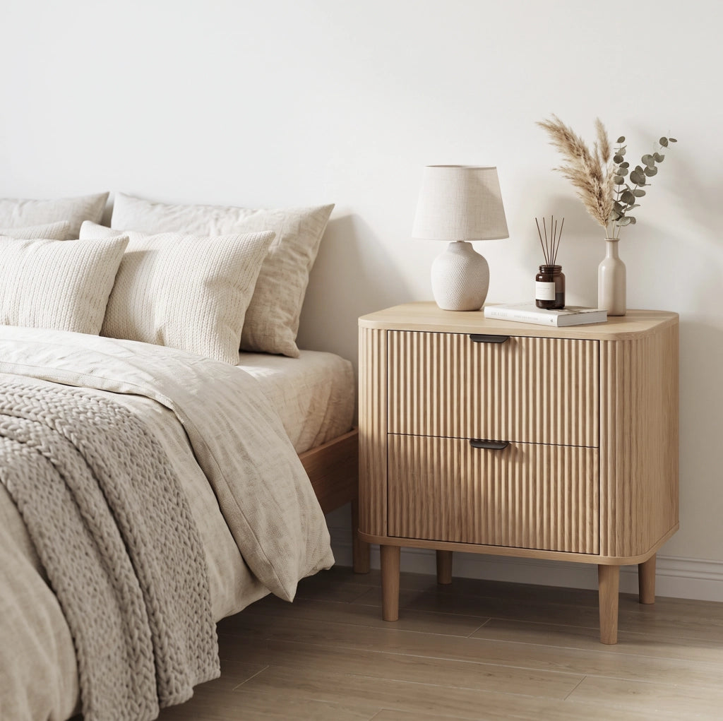 Comodino in MDF effetto rovere con 2 cassetti e frontali scanalati