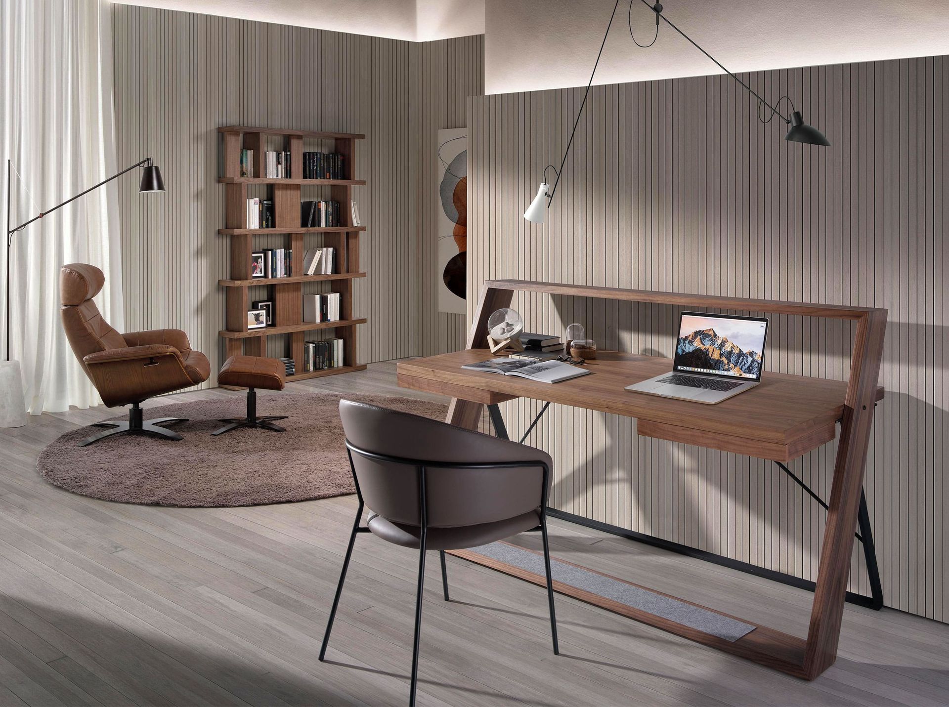 Scrivania in noce e acciaio nero