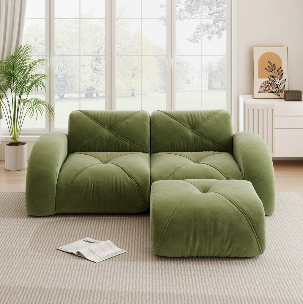 Divano modulare con comfort morbido e design pet friendly in chenille verde