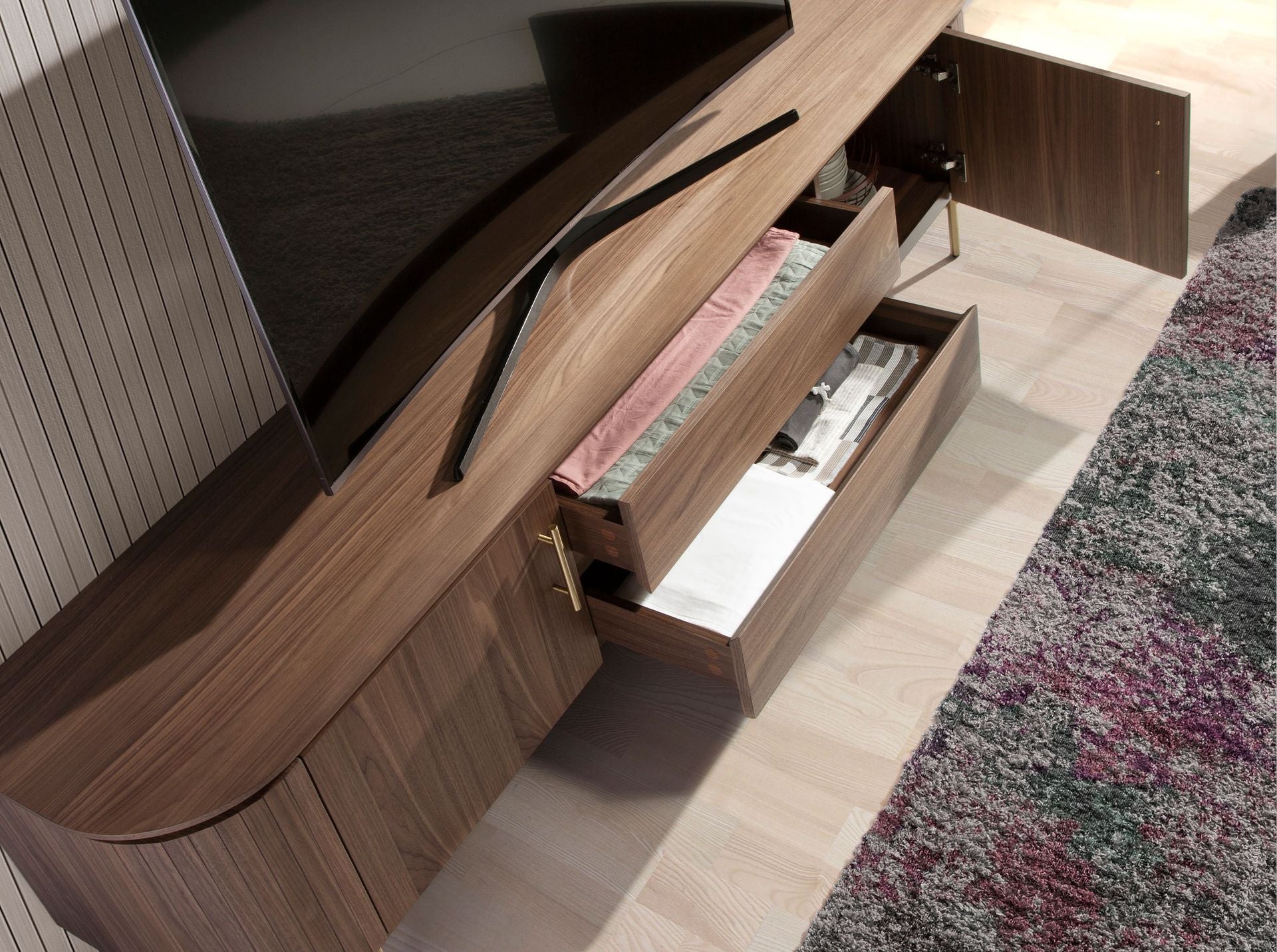 Porta TV noce e acciaio dorato lucido