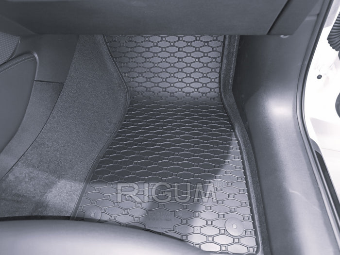 RIGUM906615 , Tappeti per Auto Gomma per Audi A5 (FU) B10 Berlina E Avant dal 2025-,Modelli (MHEV) e (PHEV)