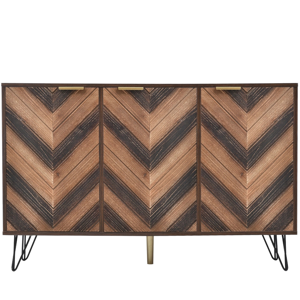 Credenza a 3 ante con ampio spazio contenitivo, finitura effetto legno naturale e gambe in ferro