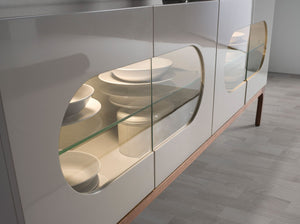 Credenza in legno grigio e noce con illuminazione interna