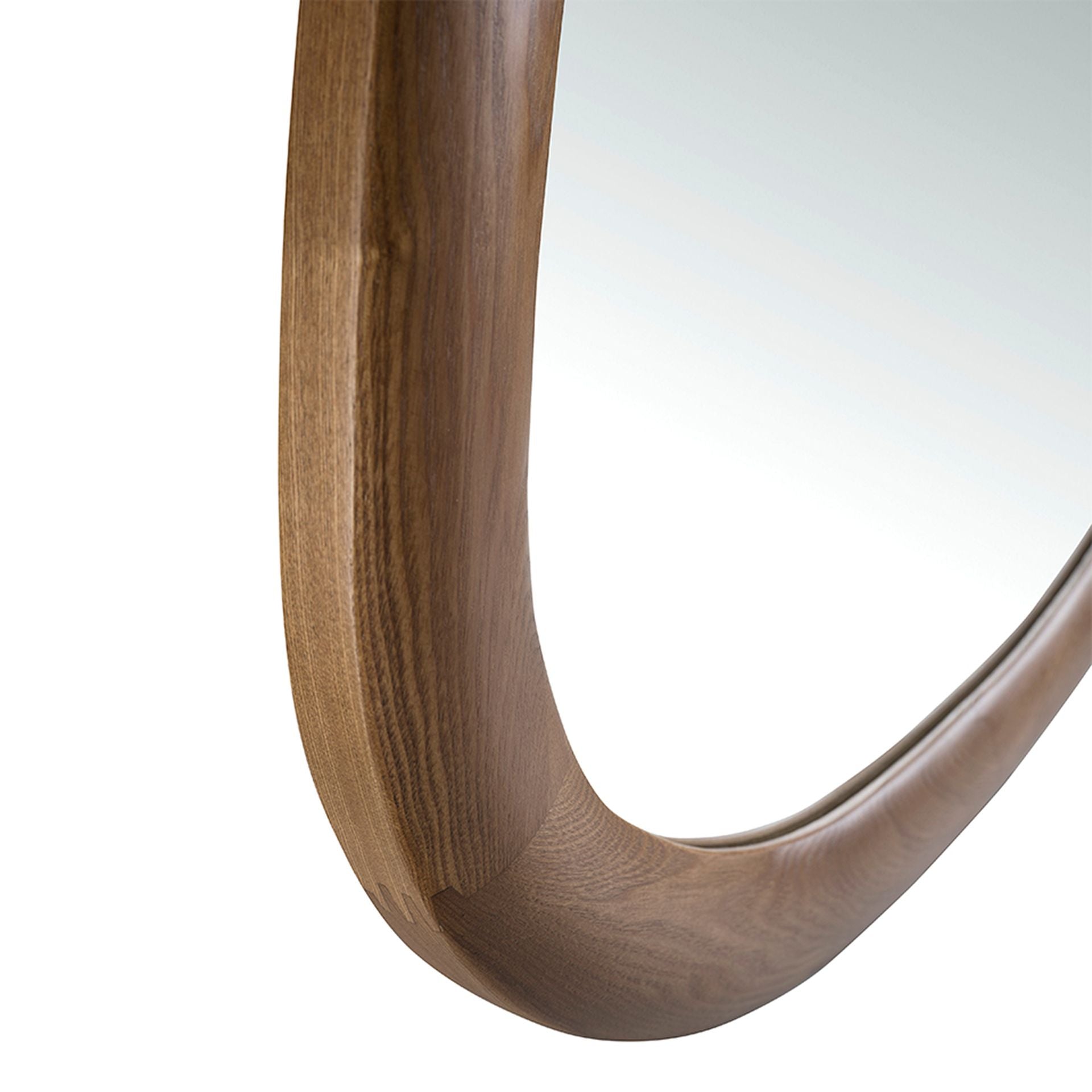 Specchio da parete forma organica noce