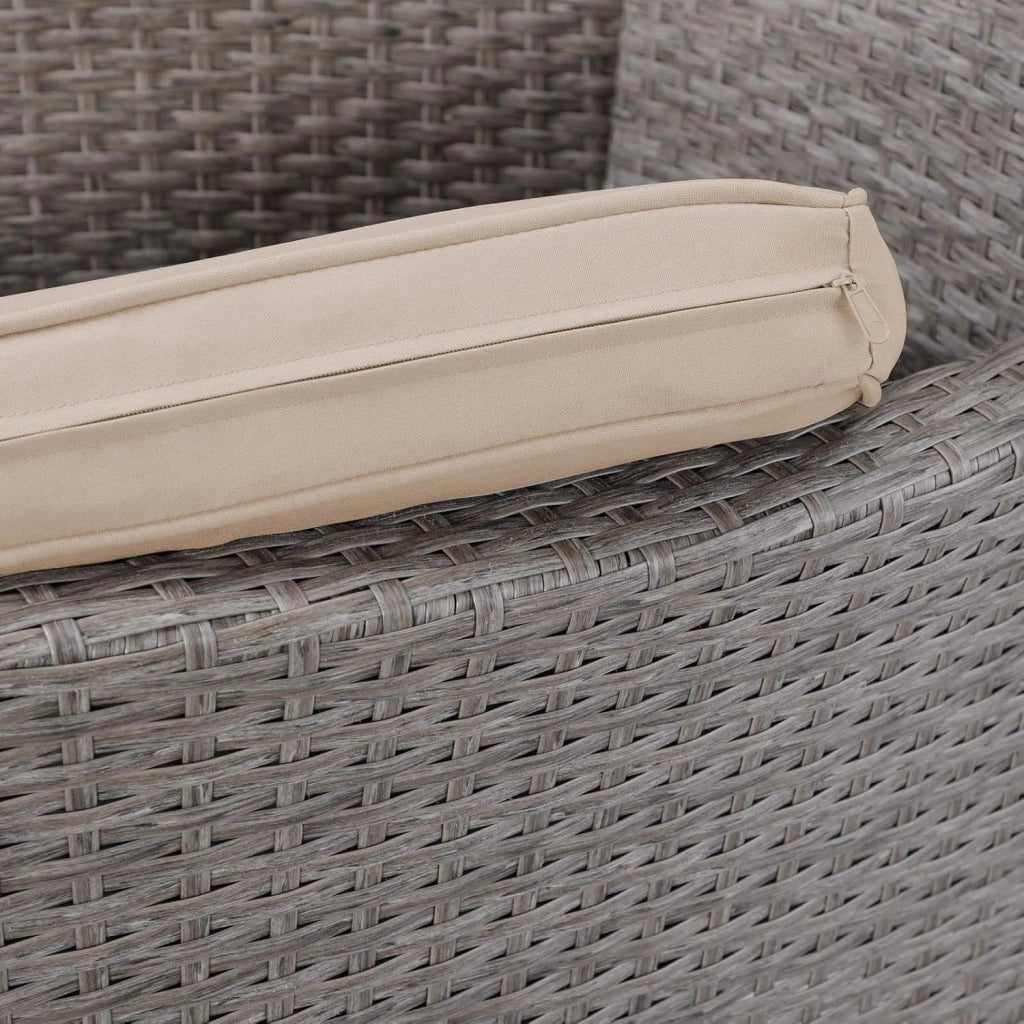 Set di 2 Sedie da Giardino Poly Rattan Impilabile Resistente 160 kg Sedia da Balcone Crema