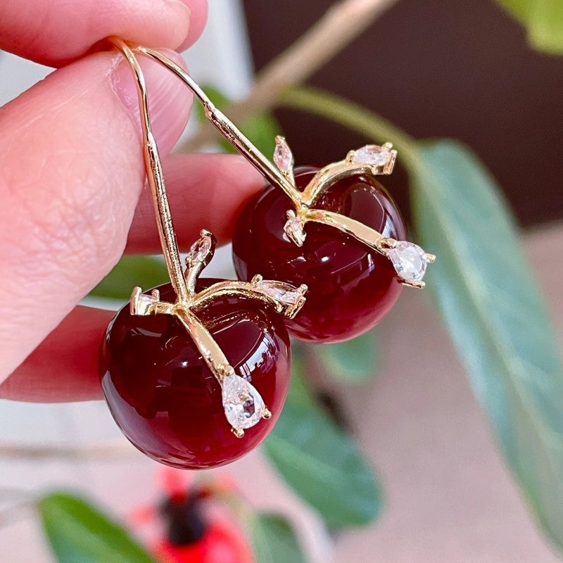 Orecchini con fiocco scintillante di strass e perline bordeaux, graziosi e dolci orecchini a forma di ciliegia