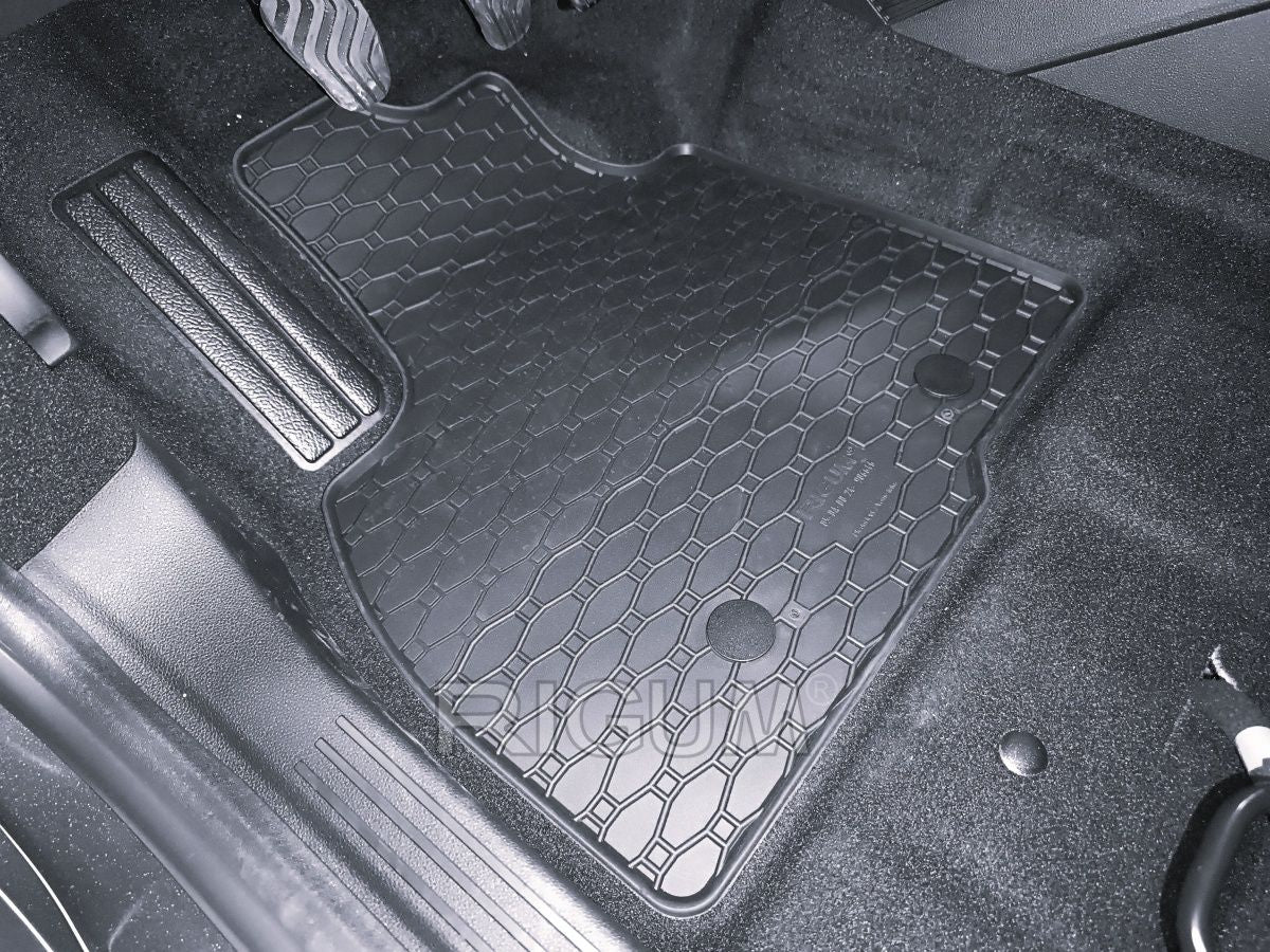 RIGUM906646 Tappeti per Auto Gomma per DACIA Duster III Mild Hybrid 48V dal 2024- TCe 130 benzina