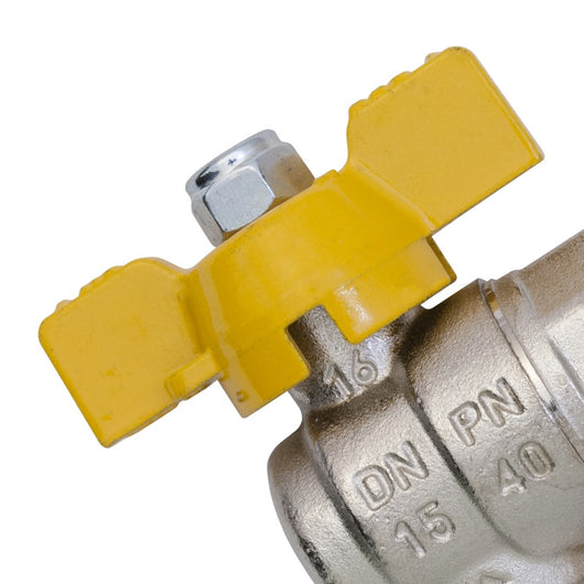 Rubinetto a sfera femminaa squadra con farfalla