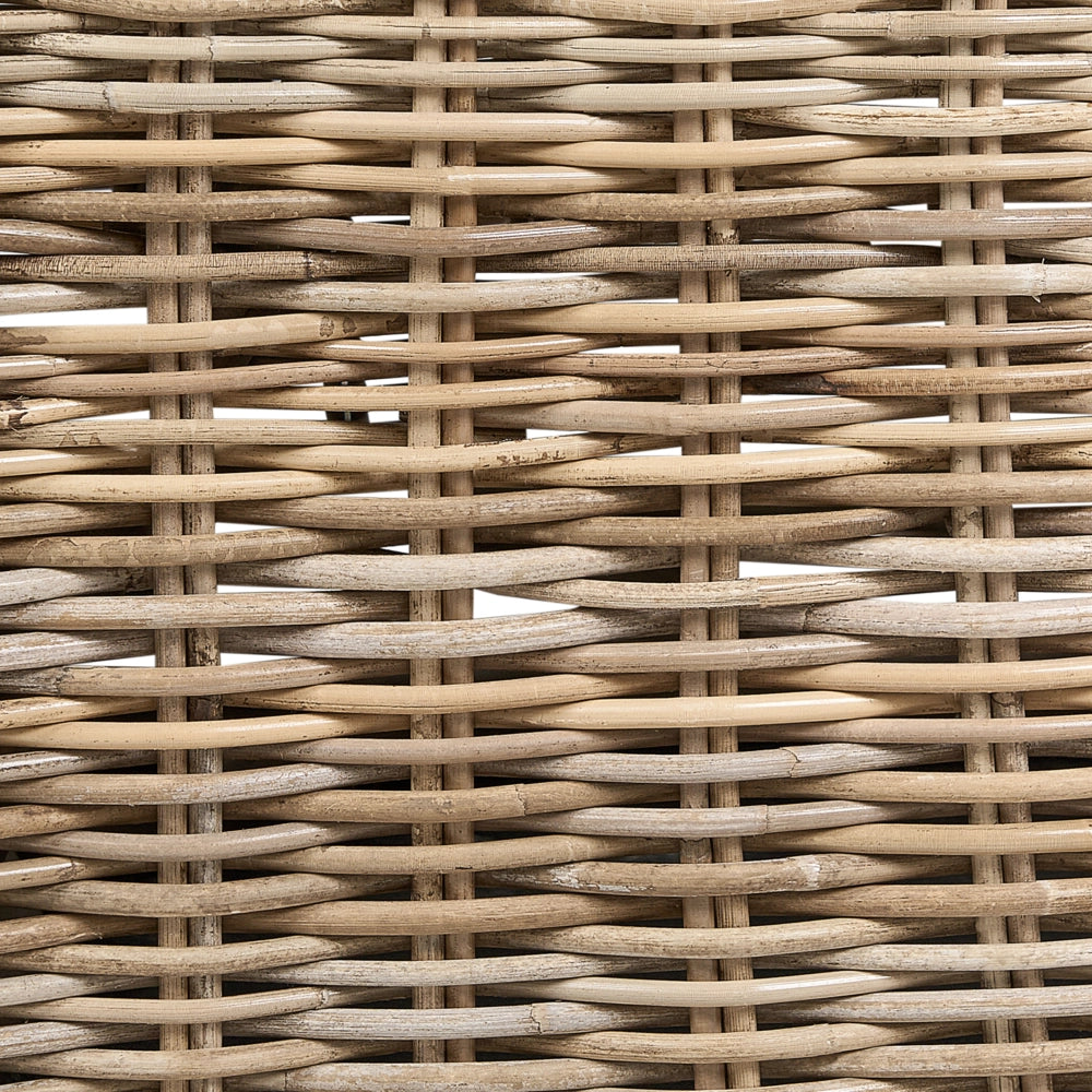 Poltrona da giardino in rattan naturale con cuscino di seduta in cotone bianco sporco per interni ed esterni