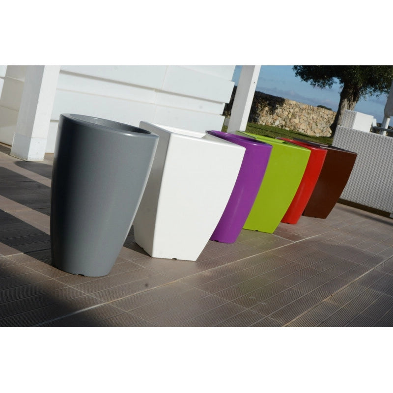 Vaso moderno di design Ø33 H50 in polimero rosso resistente per interno ed esterno - Made in Italy - Monacis