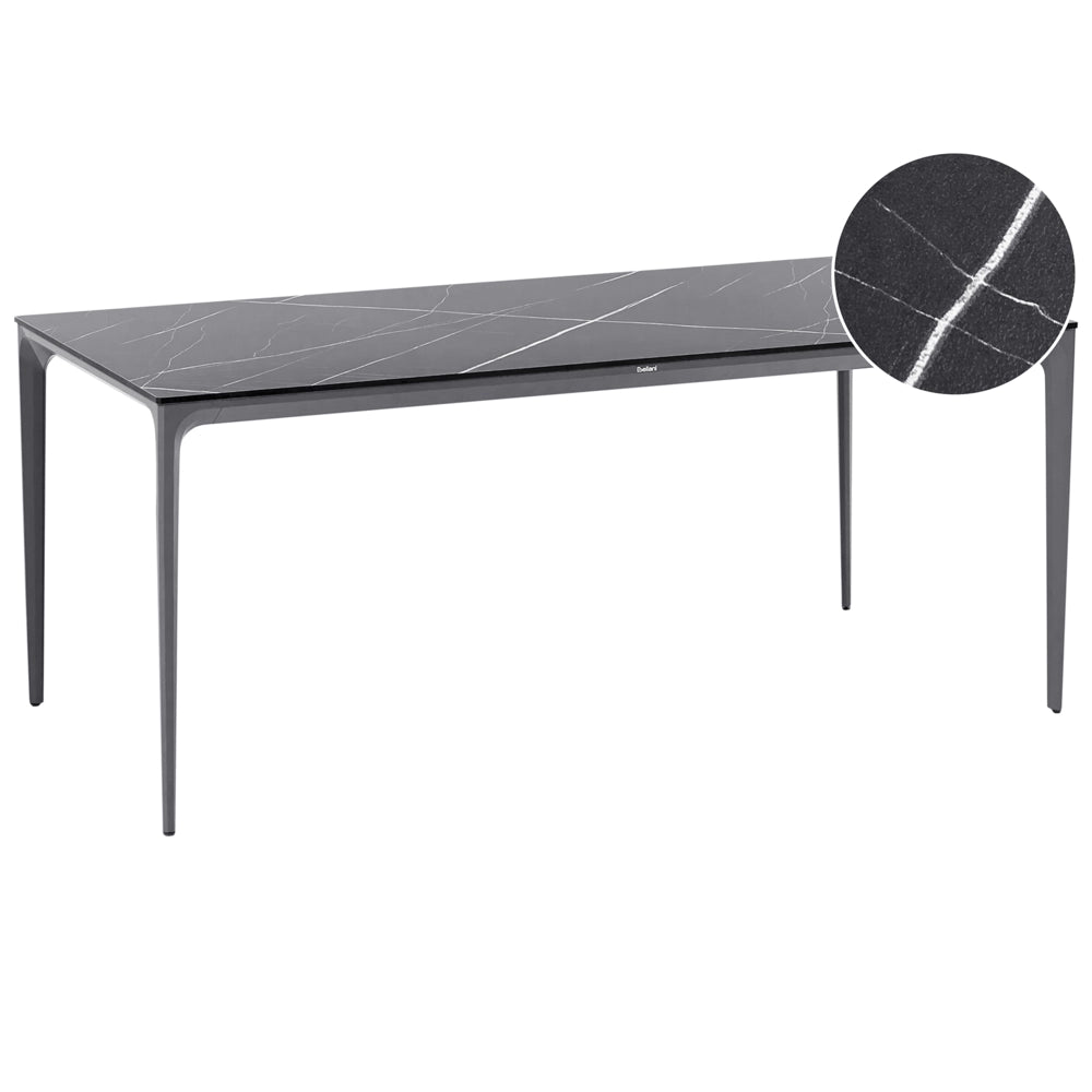 Tavolo da pranzo da giardino Piano in HPL marmo nero Telaio in alluminio grigio scuro Resistente ai raggi UV all'acqua e alla ruggine Stile moderno del patio esterno