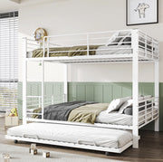 Letto a castello triplo con letto estraibile 205x145x170 cm in metallo bianco opaco