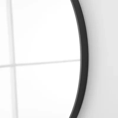 Specchio bagno 80 cm con cornice nero opaco e installazione a parete