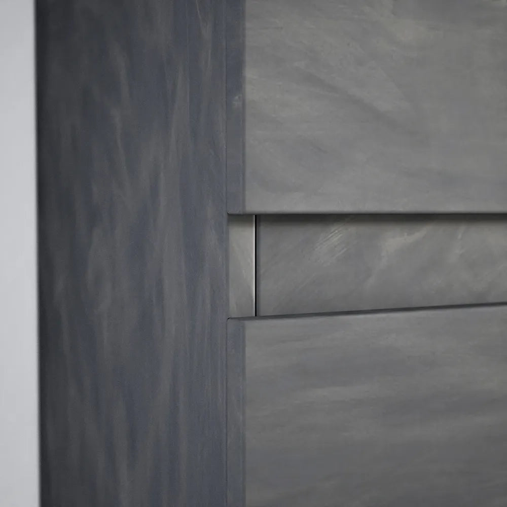 Colonna bagno sospesa altezza 137 cm due ante effetto cemento scuro reversibile | Yili