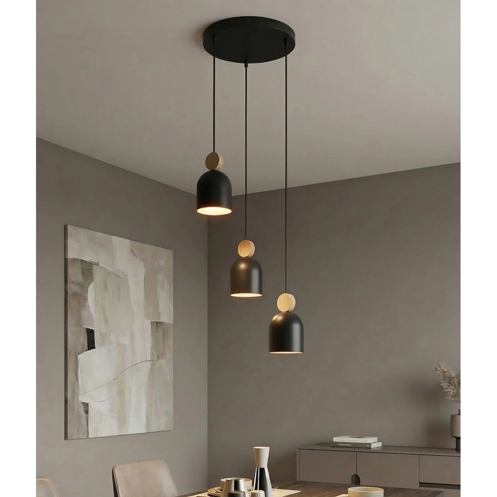 Lampada a sospensione Mesi in acciaio nero e legno naturale