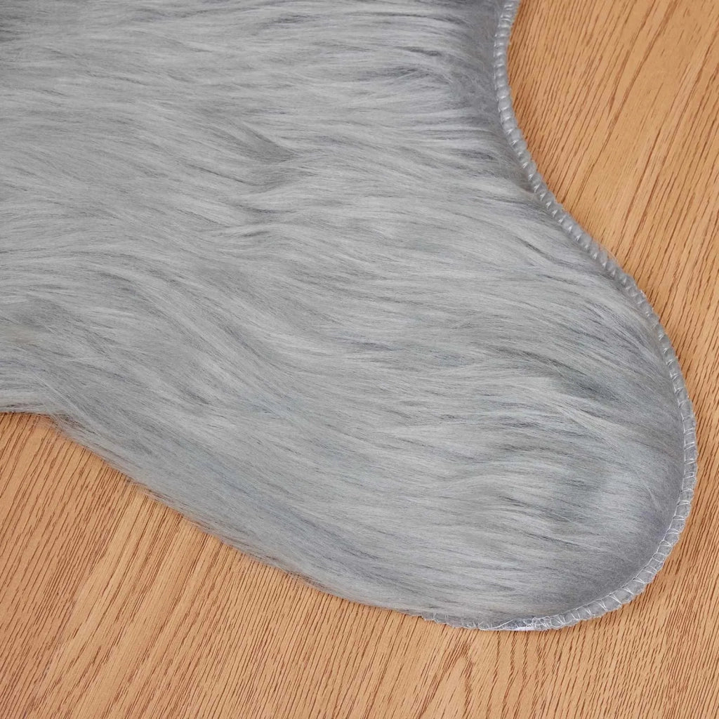 Tappeto in finta TAFALLA Grigio 60 x 90 cm Poliestere 42021541