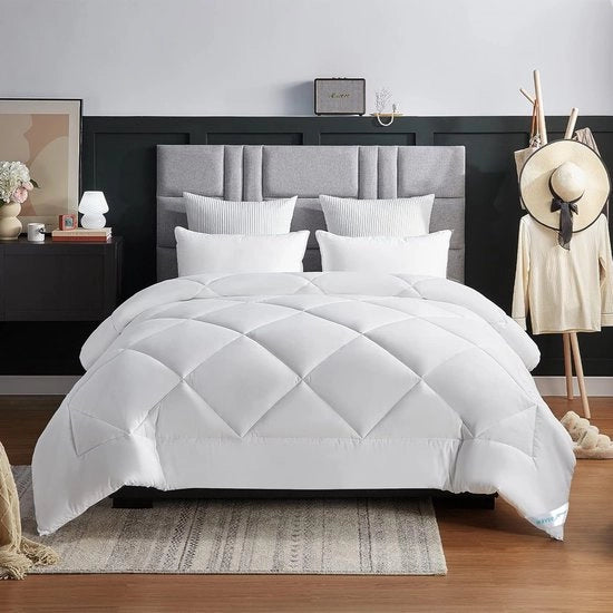 Dekbed 240 x 260 cm, Letto di inverno con tessuto microfibra 450 GSM, Densità alta, Super soffice e caldo, Piumino soffice, Bianco