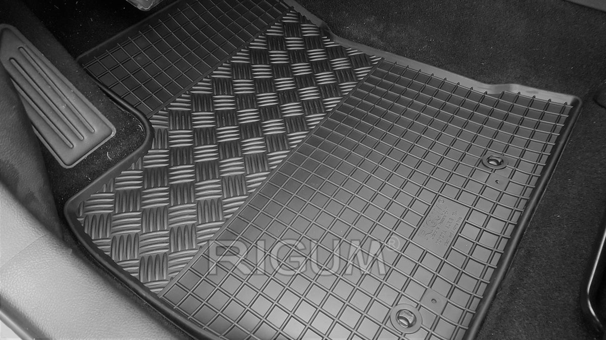 RIGUM902501 , Toyota Auris Berlina dal 2013- , Touring Sport dal 07/2013-