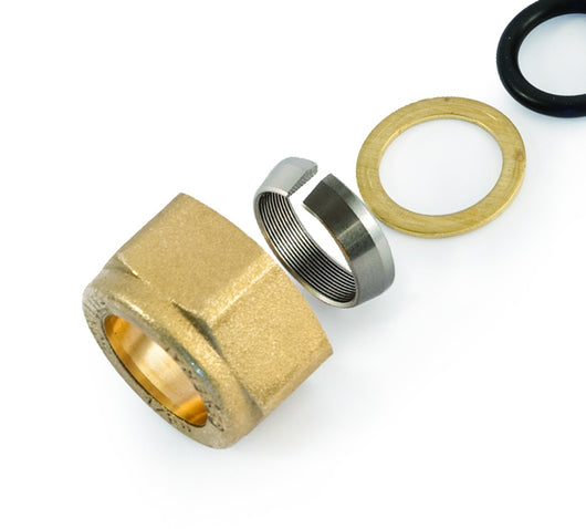 Raccordo in ottone per tubo ferro doppio