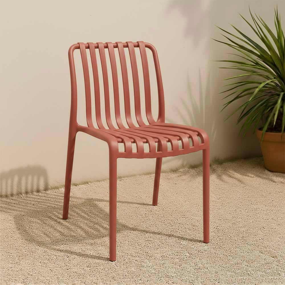 Sedia da esterno Iside in plastica resistente, comfort premium rosso mattone