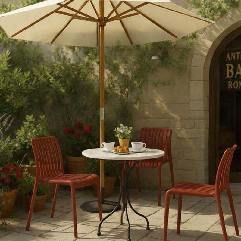 Sedia da esterno Iside in plastica resistente, comfort premium rosso mattone