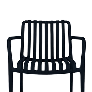 Sedia Iside da esterno in plastica nera comfort premium con braccioli