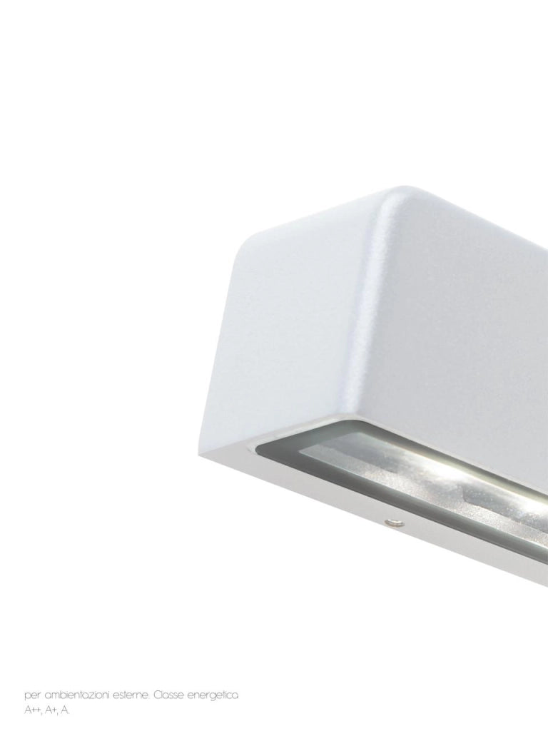 Applique segnapasso in alluminio pressofuso con diffusore in vetro trasparente bianco