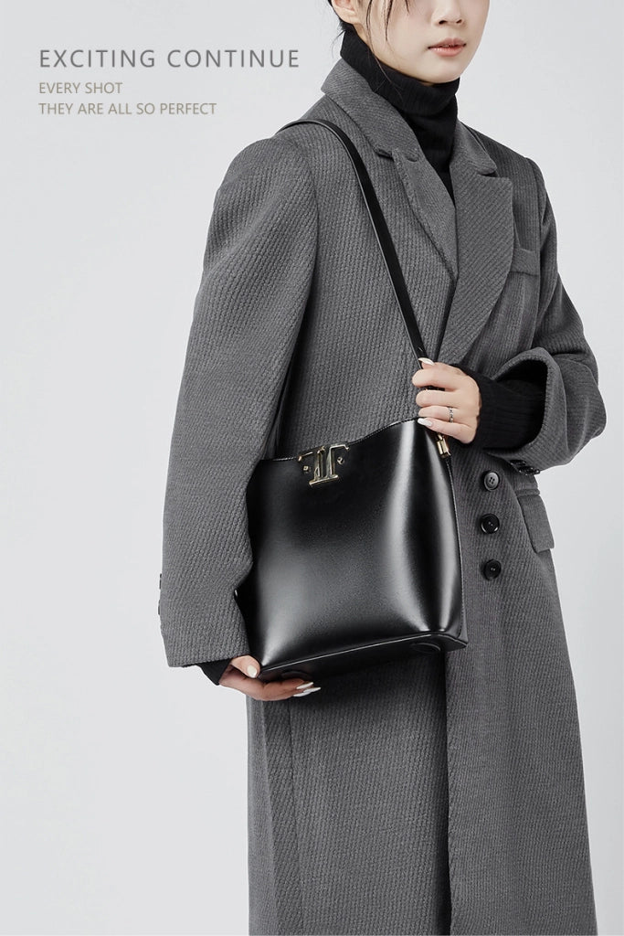 Borsa a tracolla da donna in vera pelle nera