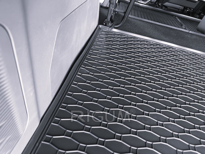 255B-408287 - Tappeto gomma baule per FORD Transit Custom 2024-, VW T7 Caravelle dal 2025-  L2 8/9 posti passo lungo