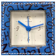 Sveglia Orologio con cornice in ecopelle quadrata blu nazareno 7 x 7 cm