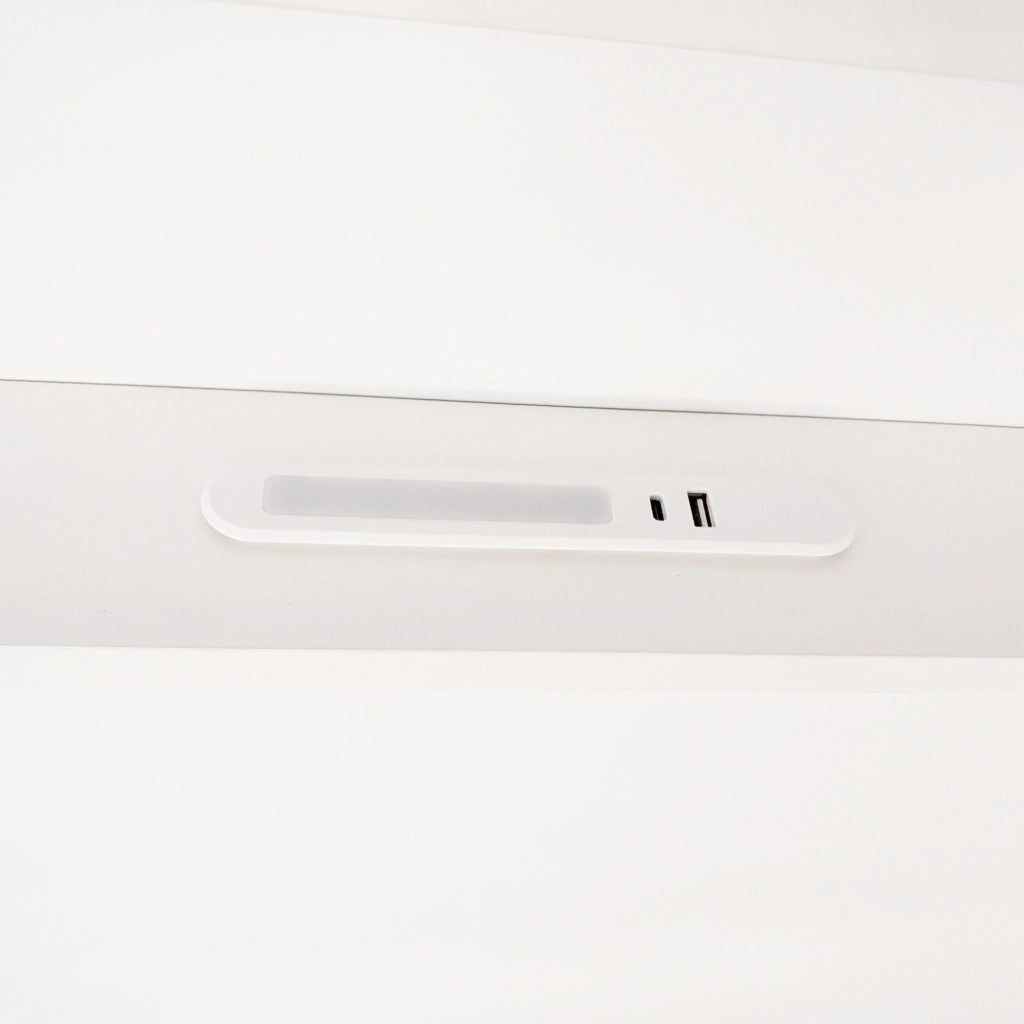 Letto singolo bambino 90×200 cm con LED; presa USB e Type-C; testiera con ripiano; rete; senza materasso; bianco