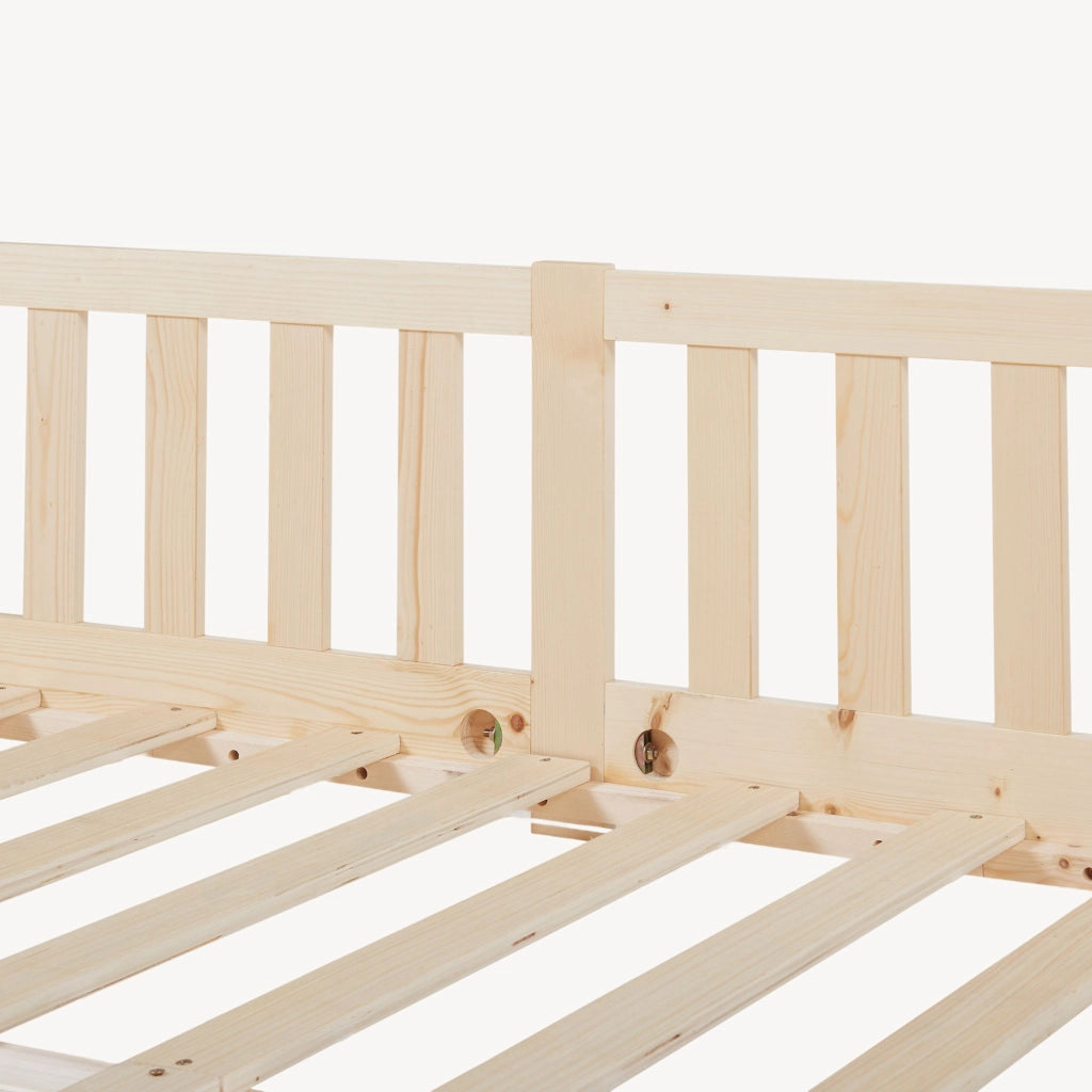 Letto Montessori per Cameretta Tanna in Legno di Pino 120 x 200 cm - Naturale [en.casa]