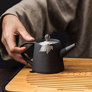 Tazza da tè in ceramica nera grande a forma retro con manico grosso