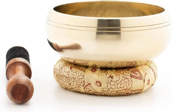 Campana per occasioni speciali - anello in crema - decorazione in legno/pecora - 5013
