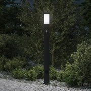 Lampada a paletto con sensore e presa 110 cm Acciaio Inox IP44 4006045